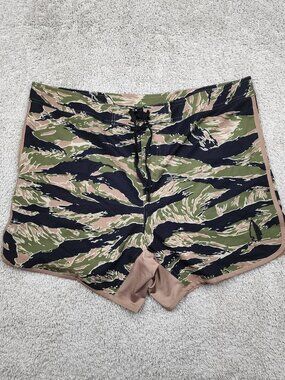 Tachuntfish Shorts Mens XXXL 3XL Swim Camo Green Shorts Hunting Fish Golf Active
